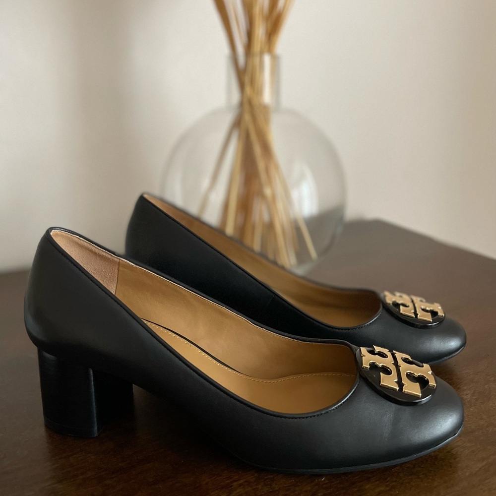 Tory Burch pumps